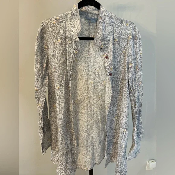 April Cornell button down shirt size medium - Picture 4 of 6